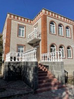 ул. Нижневартовская (г. Кременчуг) - Продається будинок, 70000 $ - АФНУ